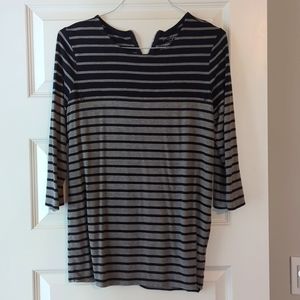 3/4 sleeve zippered nursing top